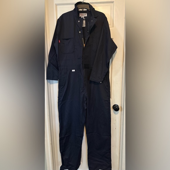 Armorex Unifirst FR Coveralls Jumpsuit 42R Navy L/Sleeve 6 Pocket NWOT - Picture 1 of 10